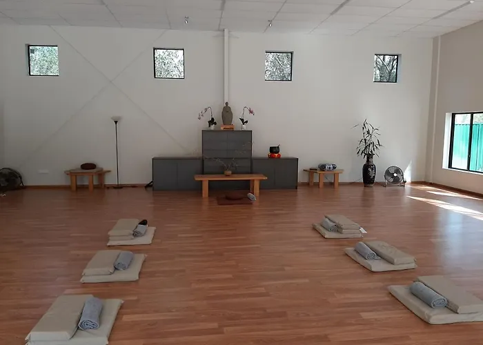 Springwood Meditation Centre 春木禪修渡假中心